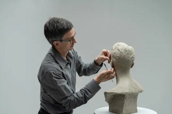Sculpting Portraits From Clay